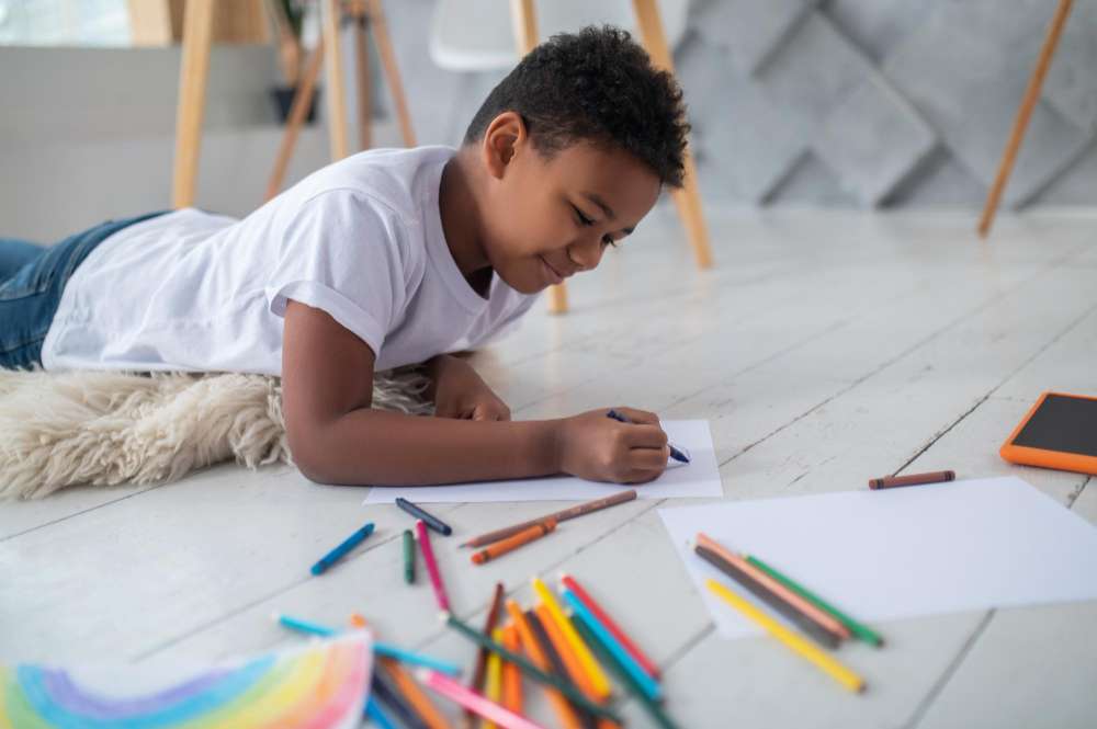 How to Teach Kids the Perfect Pencil Grip (With Tools That Help)